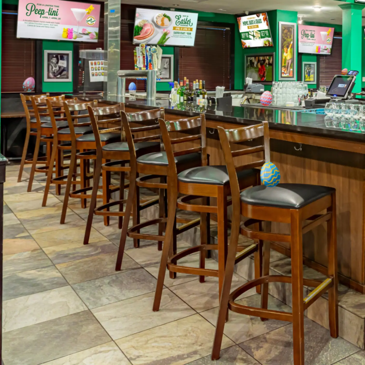 Duffy's Sports Grill - Interior