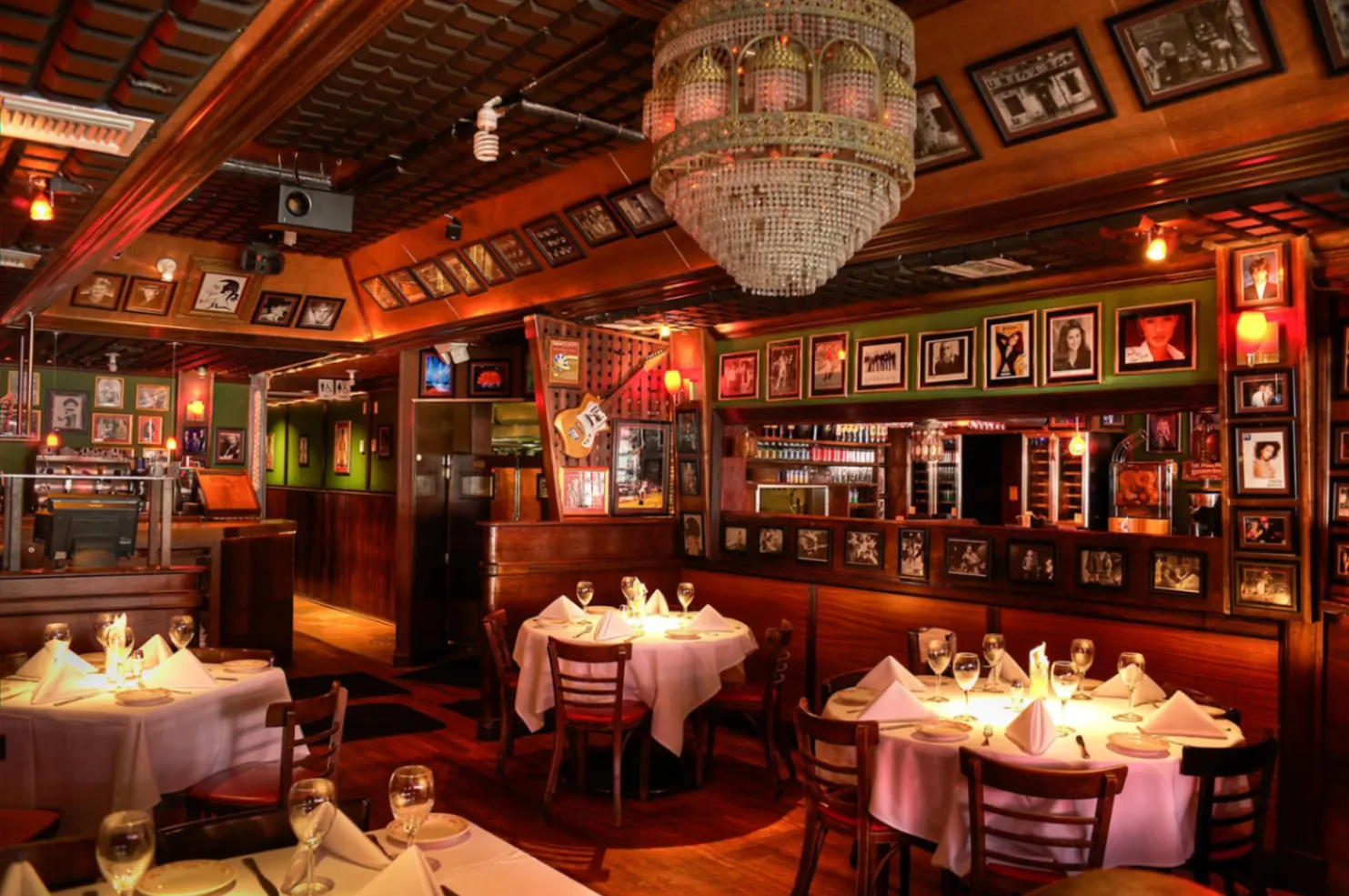 Cafe Prima Pasta - Interior