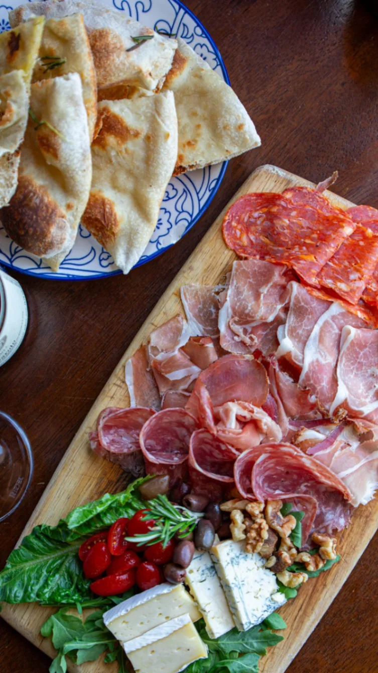 Di Mauro’s Italian Restaurant & Bar  — foto 4 de 10